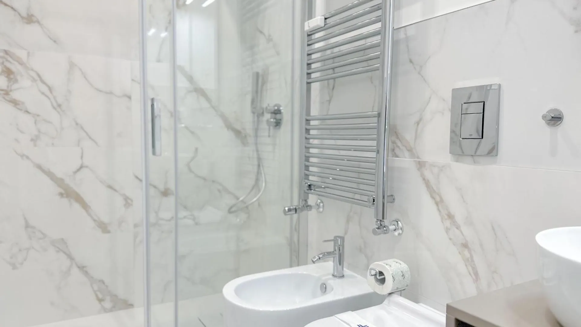 Apartment Gioia 67 Suite - 5 Min Dalla Stazione Milan Italy